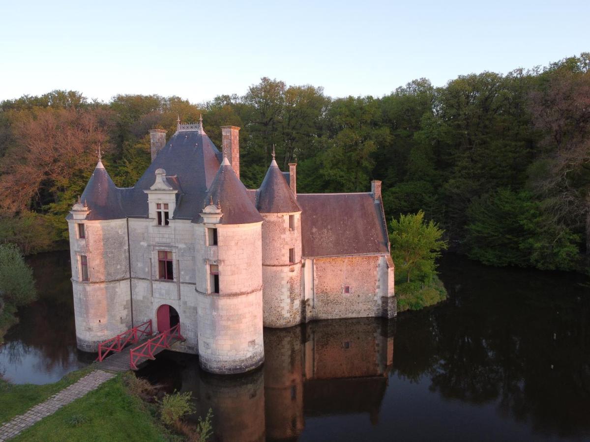Le Chatelet Thilouze 外观 照片